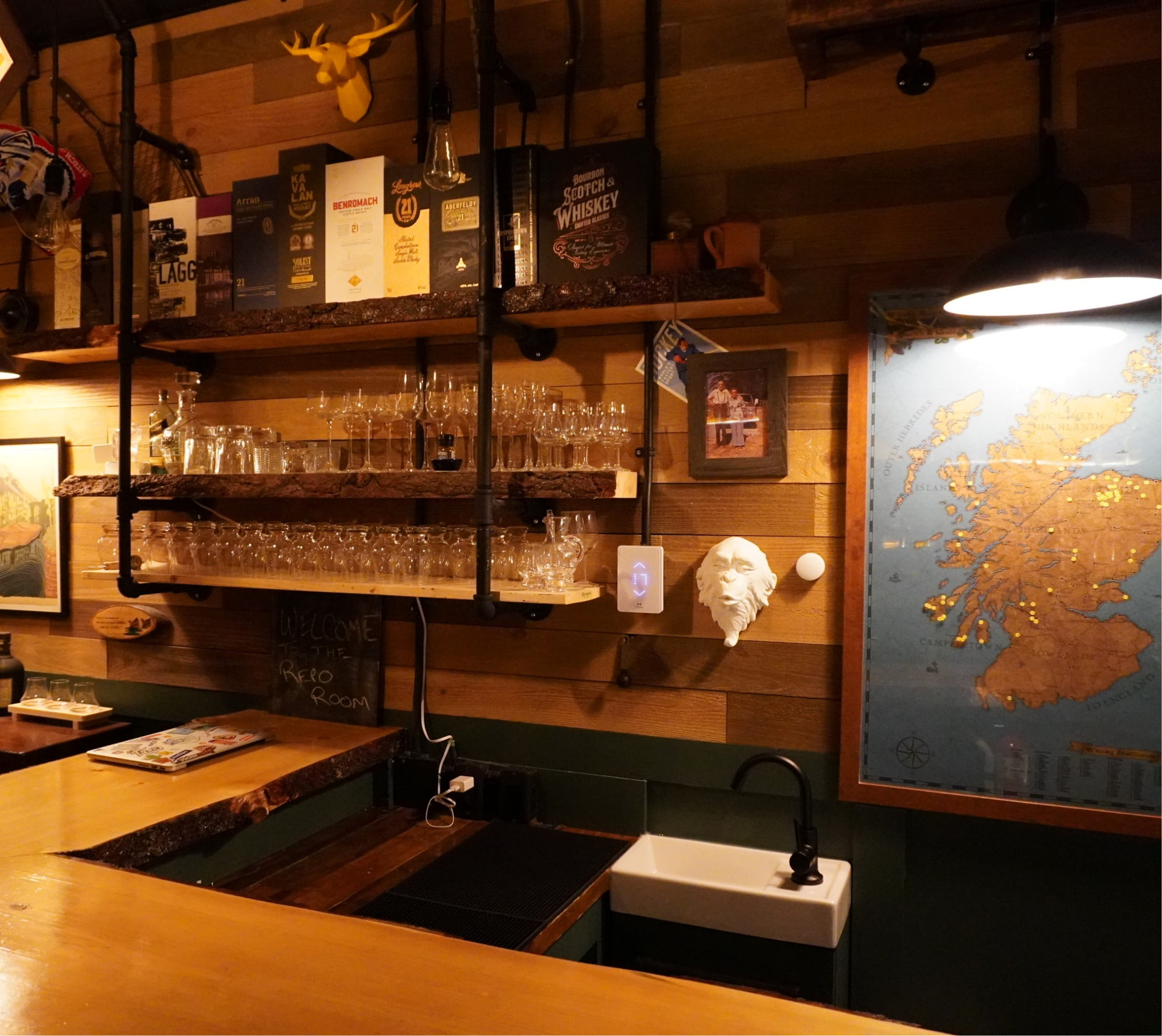 A picture of the repo room, looking at the glassware shelves